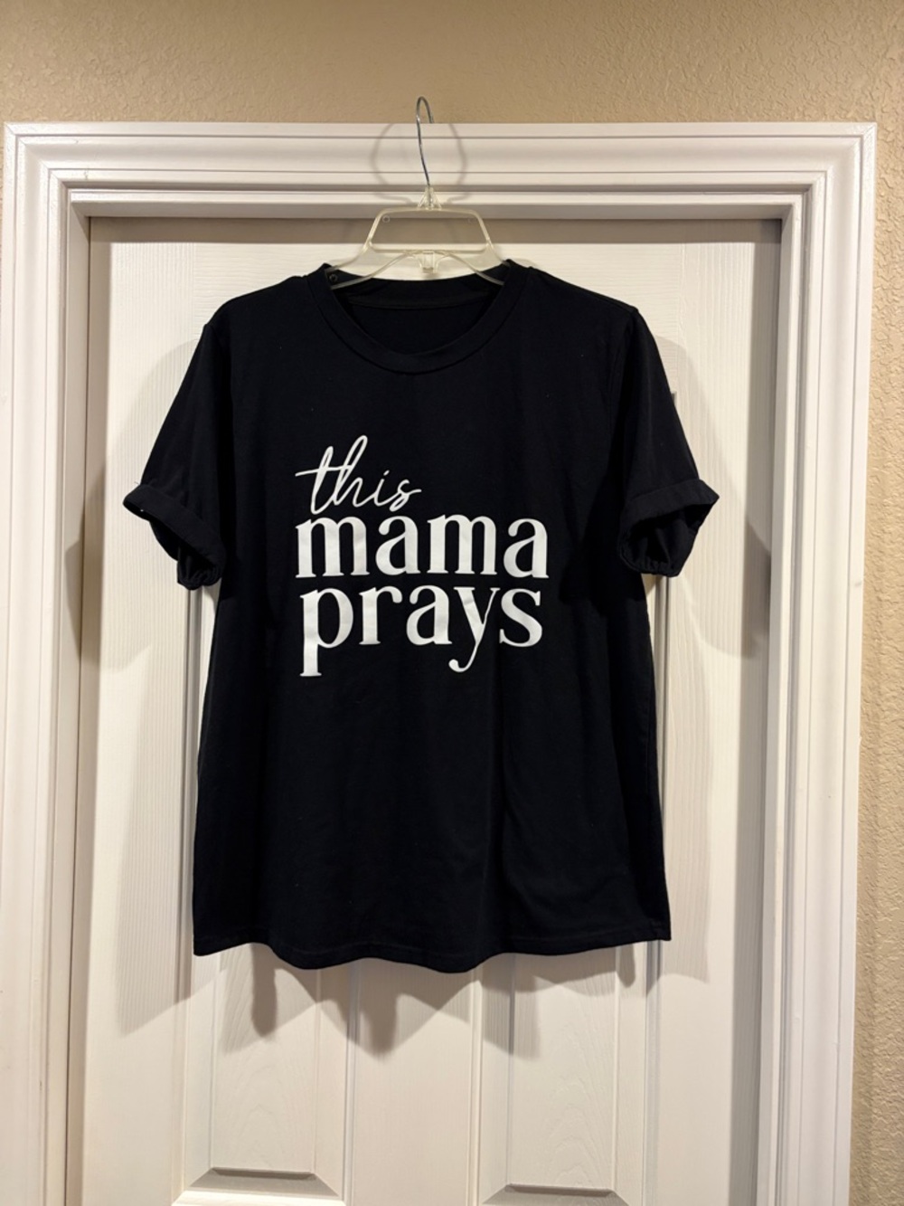 This Mama Prays Black Graphic Tee size M/L